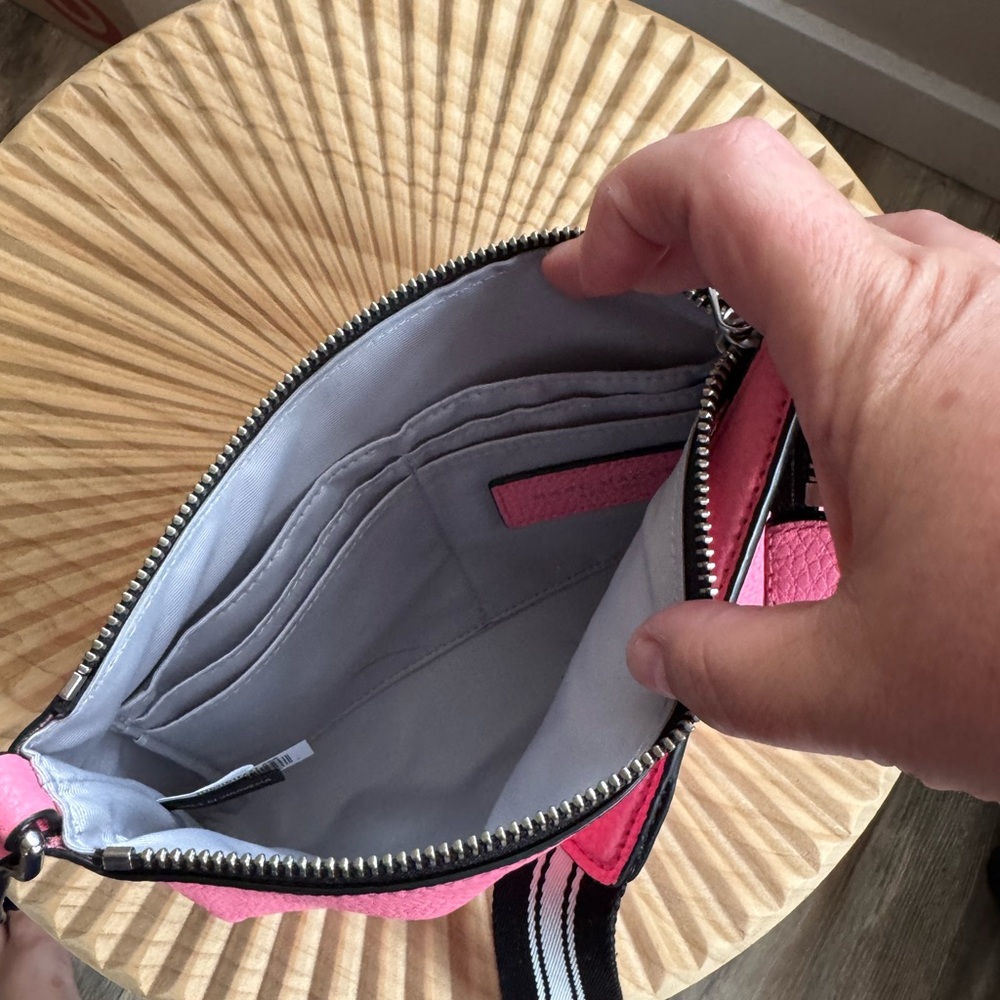 Marc Jacobs Pink Crossbody Bag - Picture 10 of 10